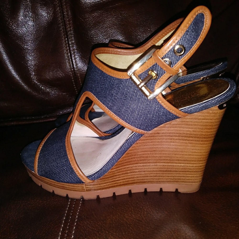 MICHAEL KORS Wedged heels